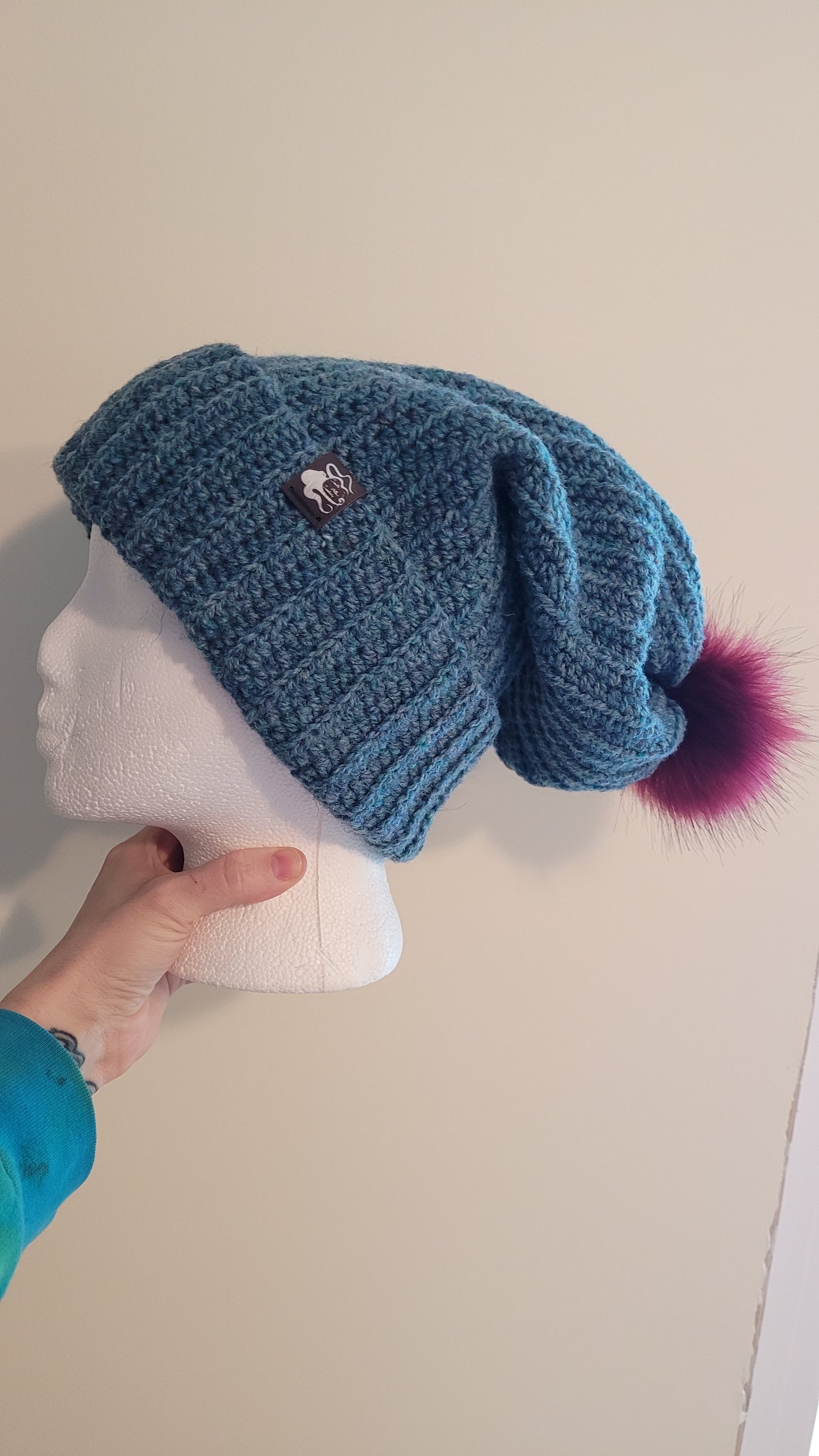 Ridged toque