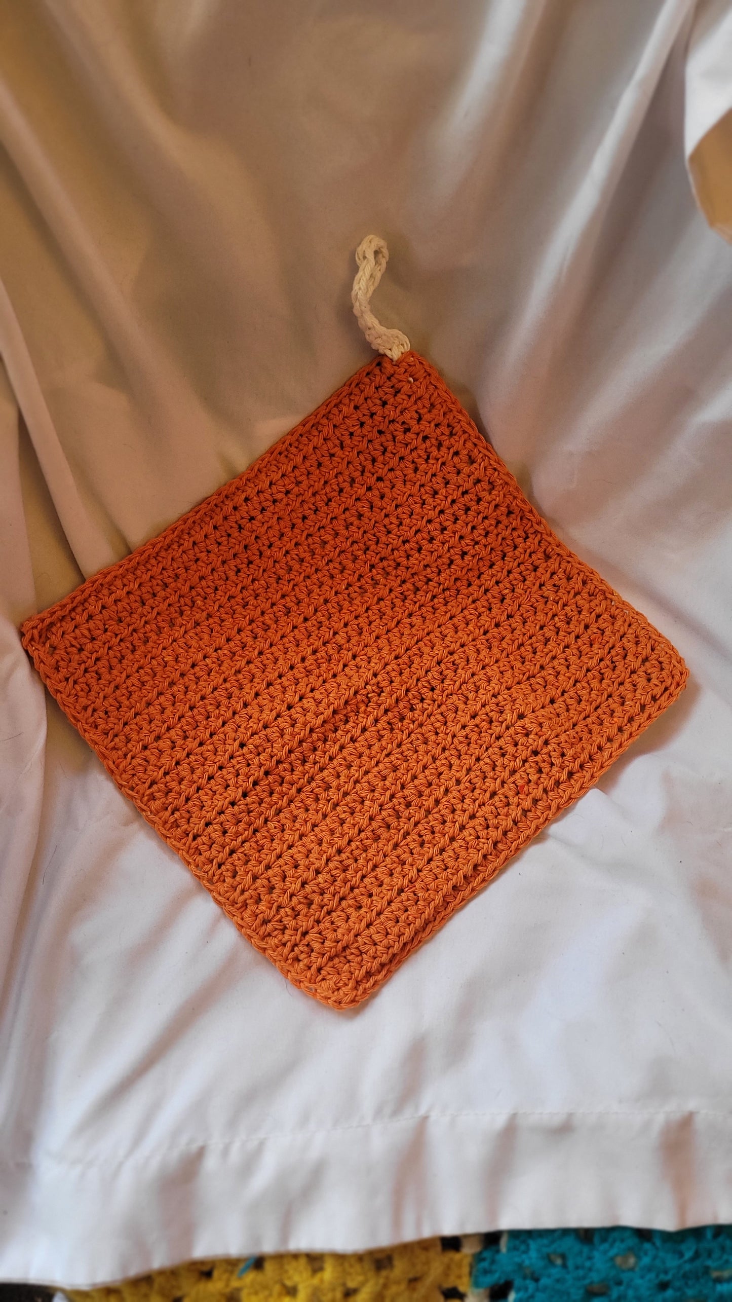 Reversible pot holder