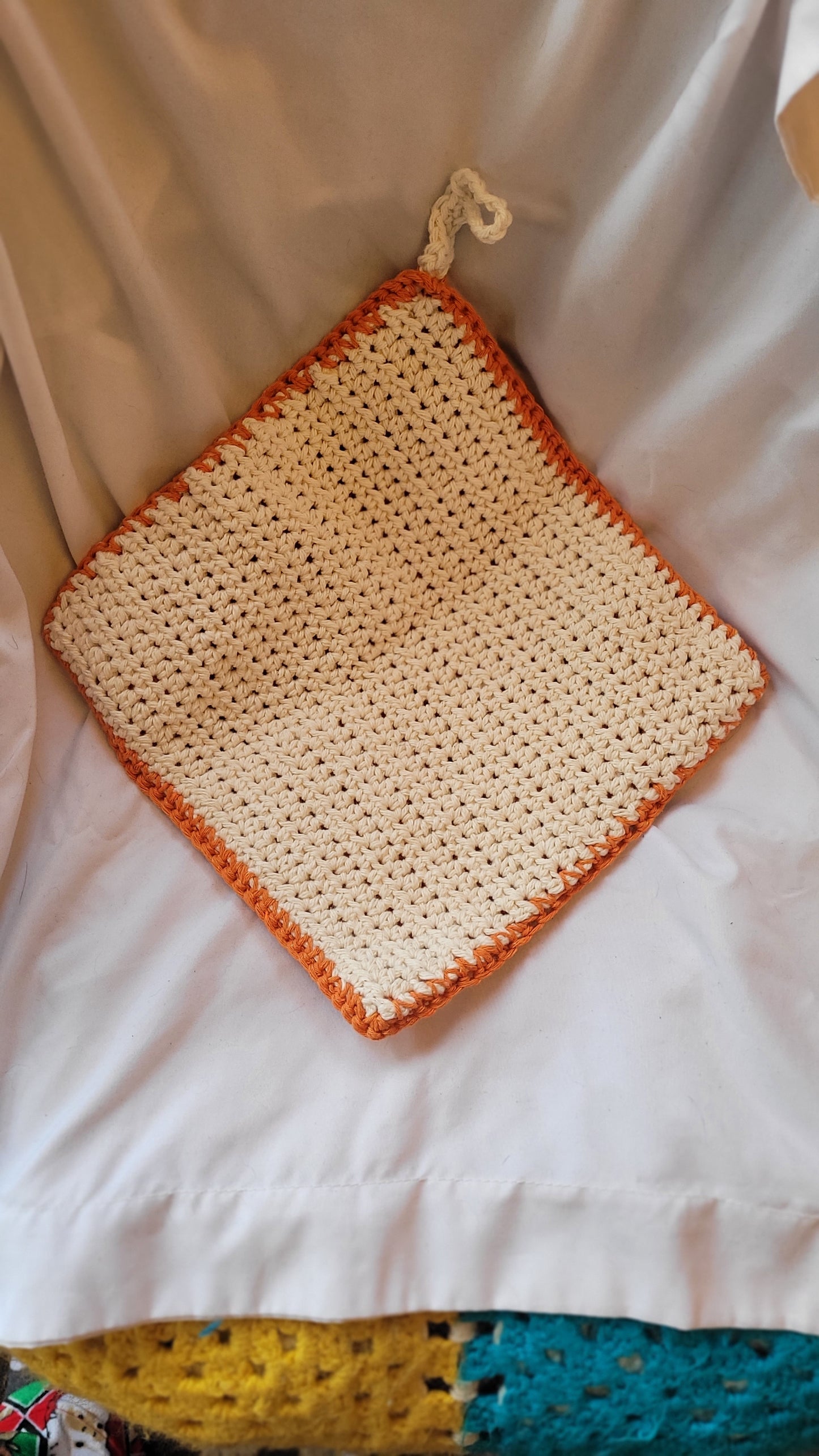 Reversible pot holder